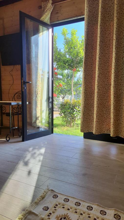 Room With Private Garden Shkodër Exterior foto